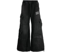 Weite Jeans mit aufgesetzten Taschen