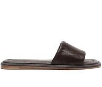 Sandalen mit eckiger Kappe