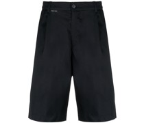 Chino-Shorts mit Faltendetail