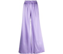 Ausgestellte Hose
