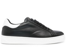 Klassische Sneakers