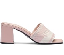 Bestickte Plateau-Sandalen