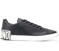 Sneakers mit Logo
