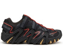Cage Sneakers
