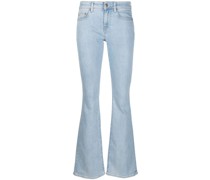 Ausgestellte Jeans