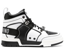Asymmetrische Sneakers