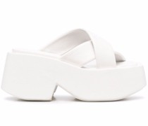 Klassische Sandalen