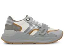 Sneakers mit Vintage-Check