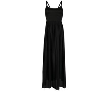 Ausgestelltes Trägerkleid