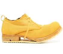 Schnürschuhe mit gebogener Kappe