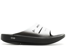 Oofos Ahh Recovery Sandalen