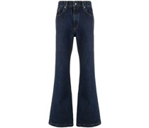 Ausgestellte Jeans