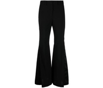 Ausgestellte Hose