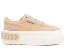 Sneakers mit Plateau