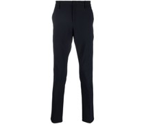 Klassische Hose mit Logo-Schild