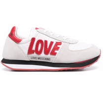 Sneakers mit "Love"-Patch
