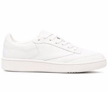 Sneakers mit Schnürung