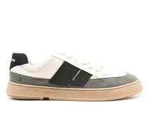 Sneakers mit Logo