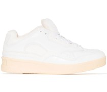 Sneakers mit Einsätzen