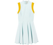 Ausgestelltes Kleid
