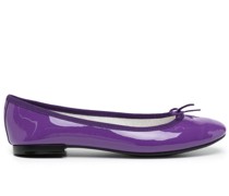 Ballerinas aus Lackleder