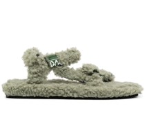 Trekky Sandalen aus Faux Fur