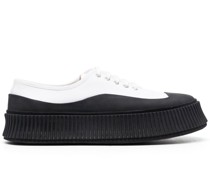 Sneakers mit Einsätzen