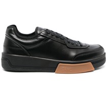 Klassische Sneakers
