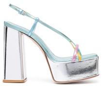 Sandalen mit Riemen