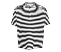 Gestreiftes T-Shirt ohne Kragen