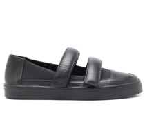 Sneakers in Lederoptik