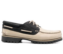 Zweifarbige Segelschuhe