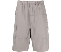 Shorts mit aufgesetzten Taschen