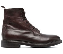 Klassische Schnürstiefel