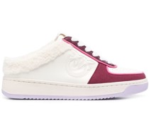 Klassische Sneakers