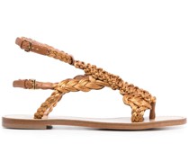 Geflochtene Sandalen