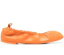 Ballerinas mit eckiger Kappe