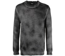 Ausgeblichener Kaschmirpullover