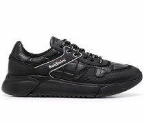 Sneakers mit Kontrasteinsätzen