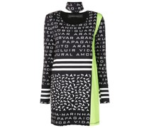 Gestreiftes Kleid mit Buchstaben-Print
