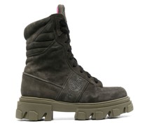 Schnürstiefel mit dicker Sohle