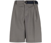 Knielange Shorts