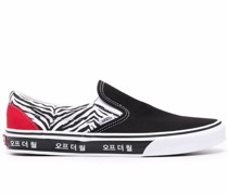 Korean Typografy Slip-On-Sneakers