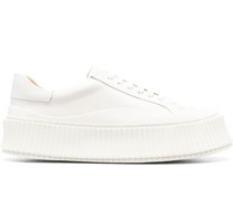 Sneakers mit Plateau