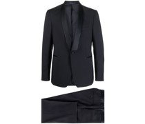 Anzug mit Schalrevers