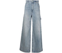 Jeans mit aufgesetzten Taschen