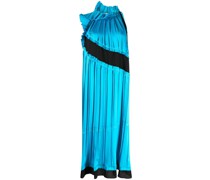 Kleid mit Falten
