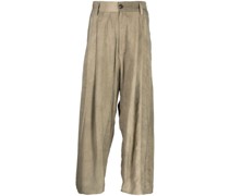 Ausgestellte Hose