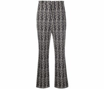Hose mit Fischgrätenmuster