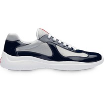 Sneakers aus Funktionsstoff